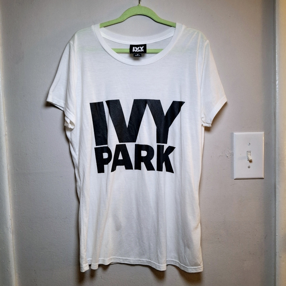 IVY PARK white t-shirt black letters size small